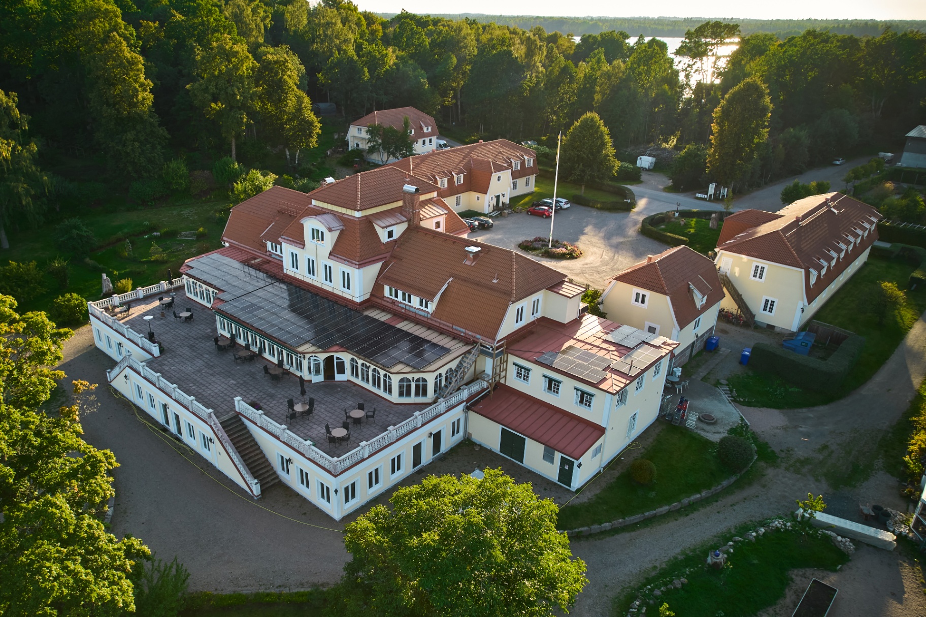 Möckelsnäs Herrgård sommartid, vy ovanifrån
